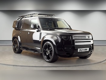 Used Land Rover Defender 110 2024 for sale - 78608023: Photo