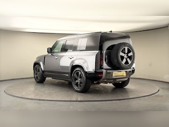 Used Land Rover Defender 110 2022 for sale - 77968142: Photo