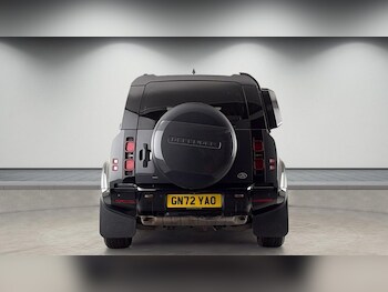 Used Land Rover Defender 110 2022 for sale - 78402115: Photo
