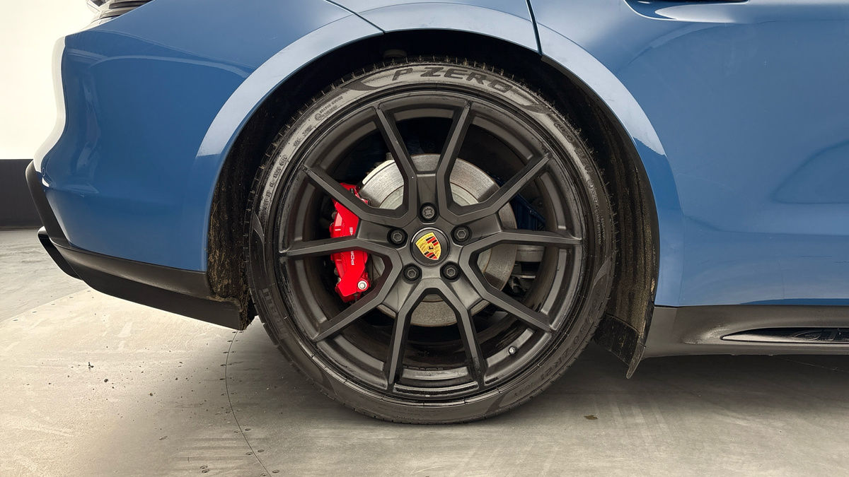 Used Porsche Taycan 2023 for sale - 75729981: Photo 10