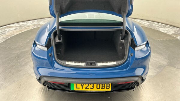 Used Porsche Taycan 2023 for sale - 75729981: Photo 11