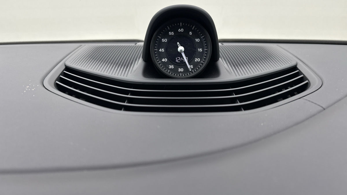 Used Porsche Taycan 2023 for sale - 75729981: Photo 25