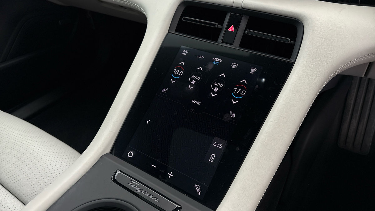 Used Porsche Taycan 2023 for sale - 75729981: Photo 26