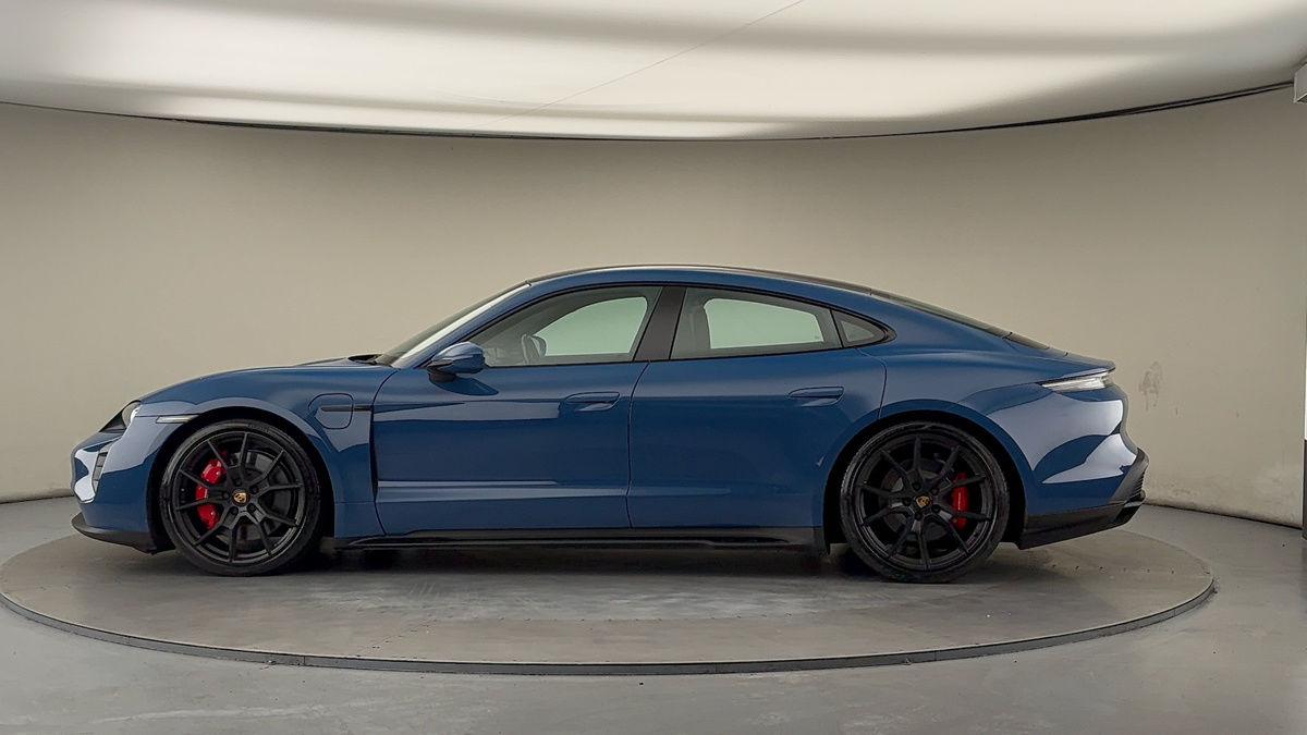 Used Porsche Taycan 2023 for sale - 75729981: Photo 32