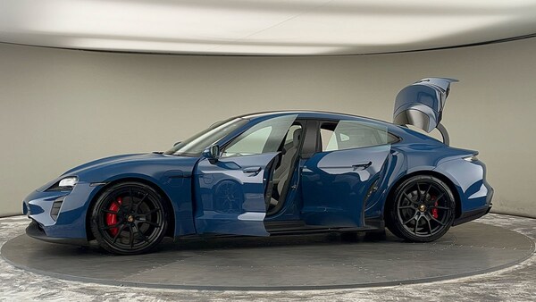 Used Porsche Taycan 2023 for sale - 75729981: Photo 48