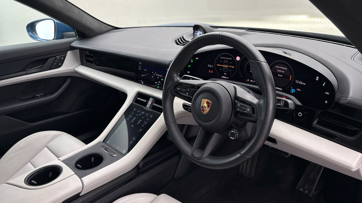 Used Porsche Taycan 2023 for sale - 75729981: Photo 5