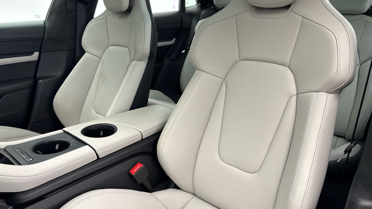 Used Porsche Taycan 2023 for sale - 75729981: Photo 7