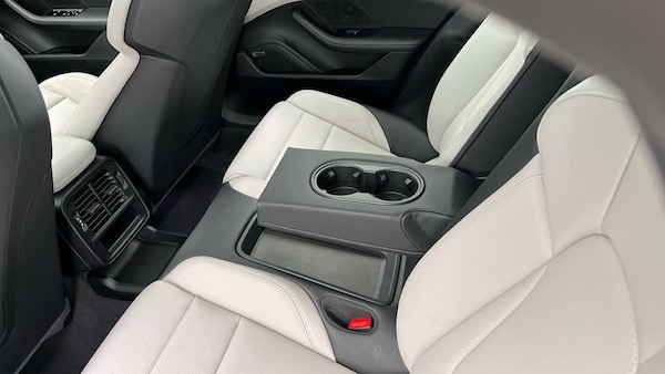 Used Porsche Taycan 2023 for sale - 75729981: Photo 9