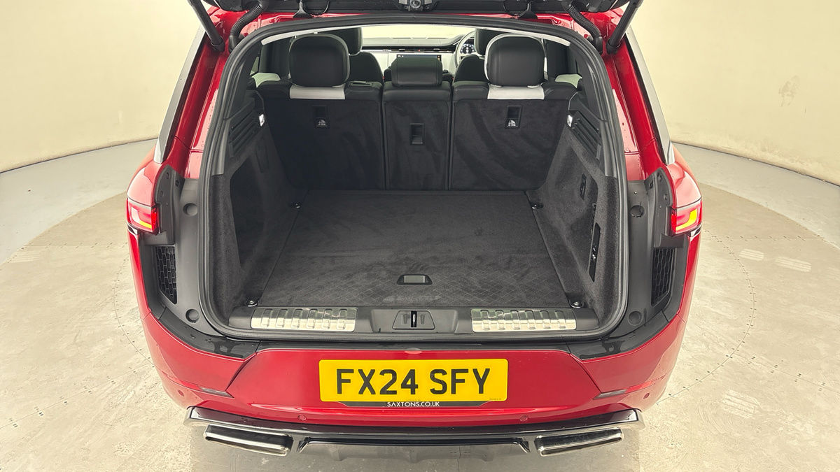 Used Land Rover Range Rover Sport 2024 for sale - 77201055: Photo 11