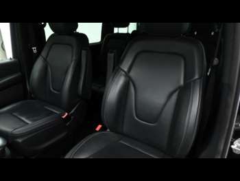 Used Mercedes-Benz V-Class 2023 for sale - 74974703: Photo
