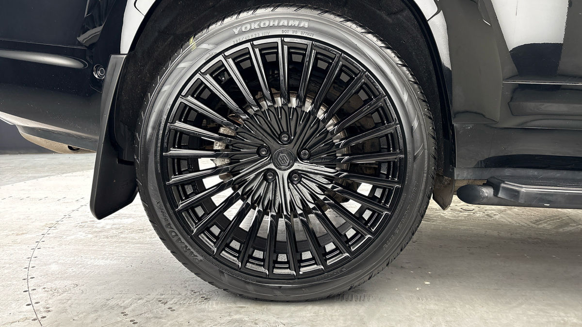 Used Land Rover Defender 130 2023 for sale - 78018082: Photo 10