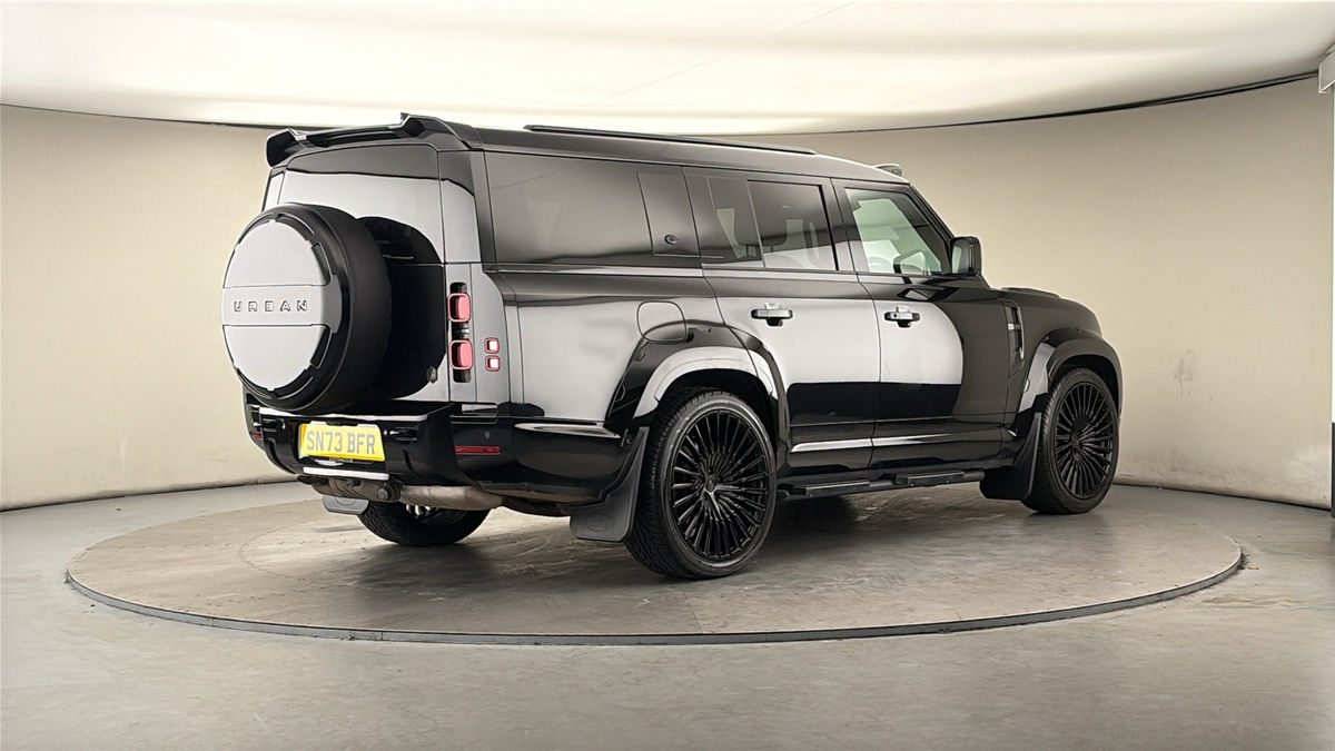 Used Land Rover Defender 130 2023 for sale - 78018082: Photo 21