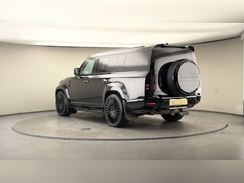 Used Land Rover Defender 130 2023 for sale - 78018082: Photo