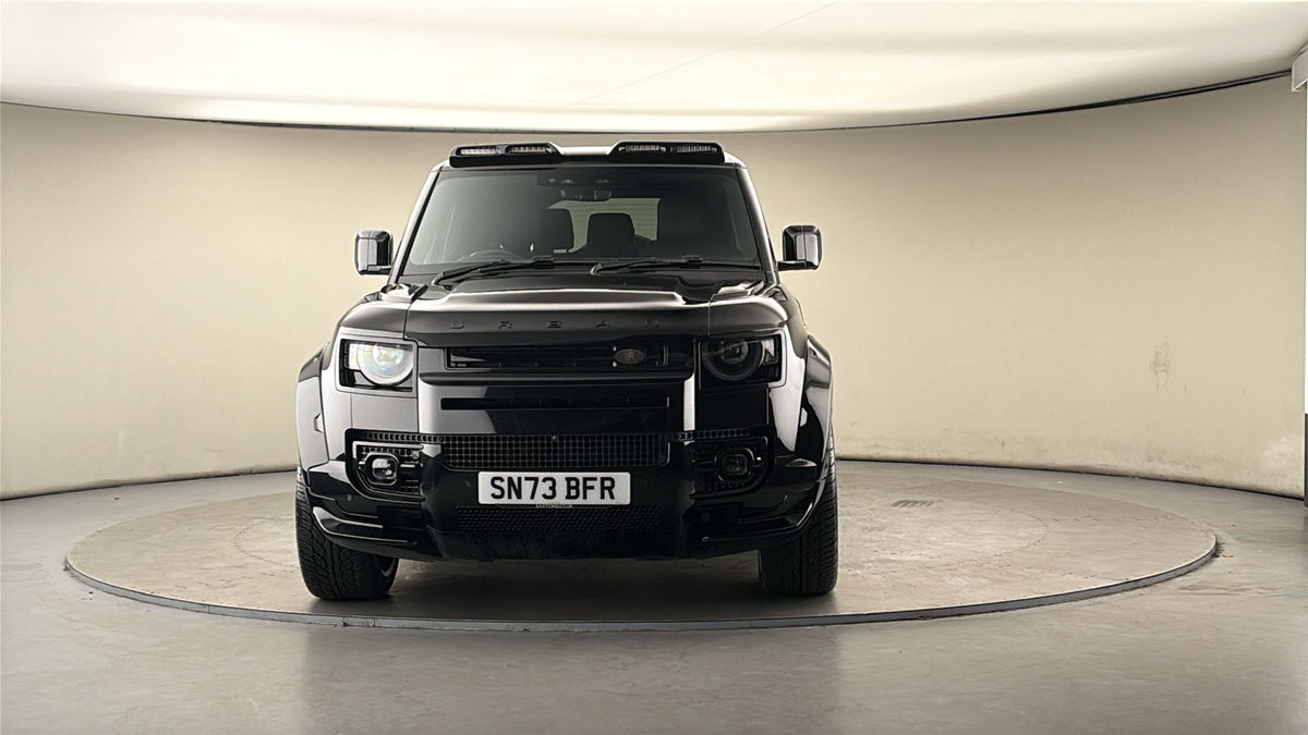 Used Land Rover Defender 130 2023 for sale - 78018082: Photo 3