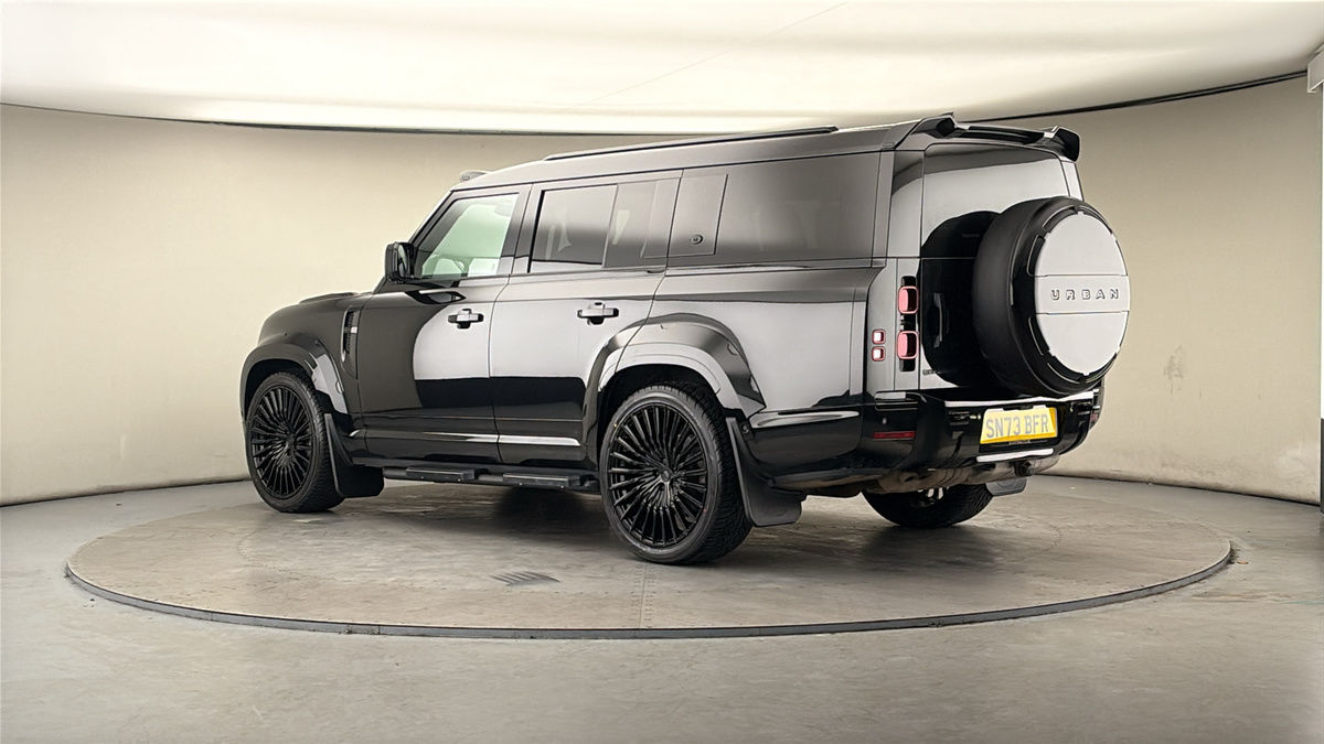 Used Land Rover Defender 130 2023 for sale - 78018082: Photo 30