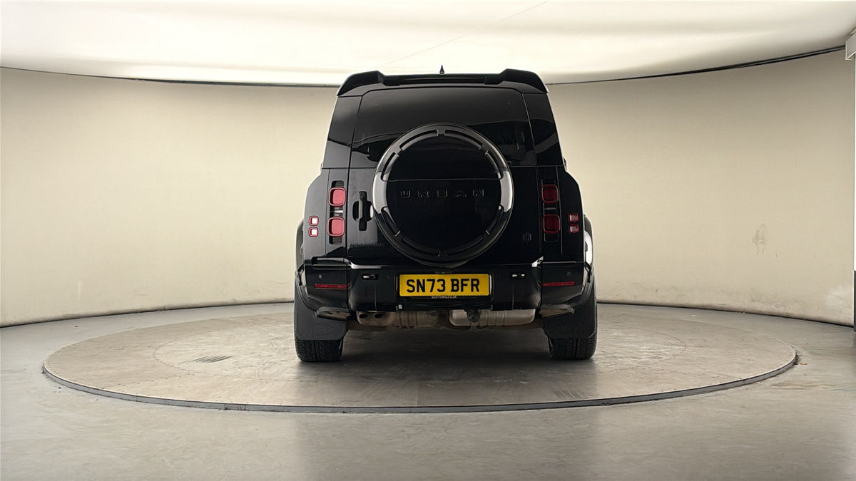 Used Land Rover Defender 130 2023 for sale - 78018082: Photo 4