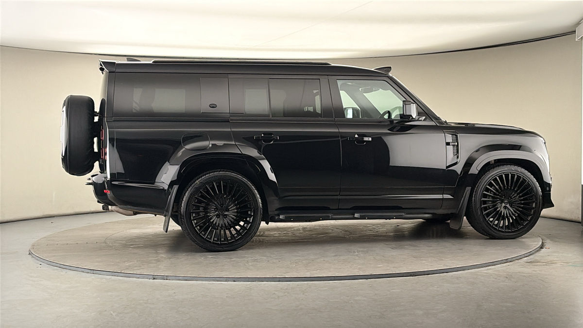 Used Land Rover Defender 130 2023 for sale - 78018082: Photo 42