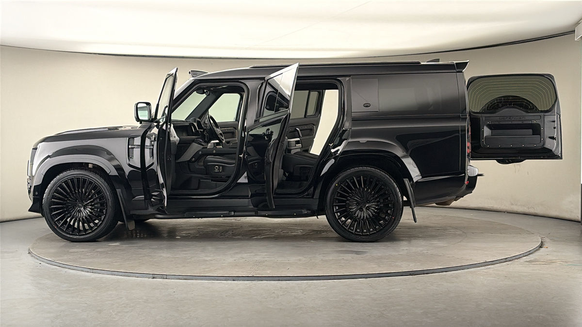 Used Land Rover Defender 130 2023 for sale - 78018082: Photo 51