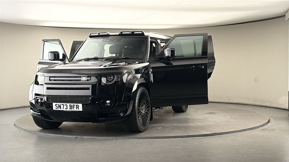 Used Land Rover Defender 130 2023 for sale - 78018082: Photo 55