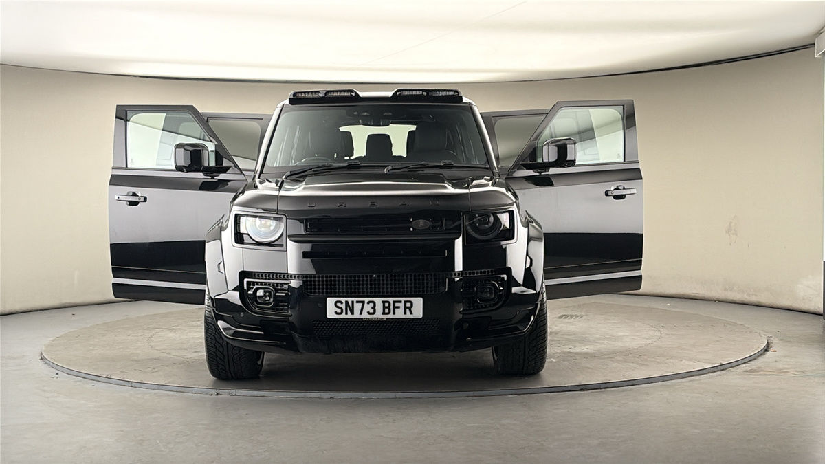 Used Land Rover Defender 130 2023 for sale - 78018082: Photo 56