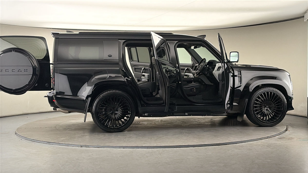 Used Land Rover Defender 130 2023 for sale - 78018082: Photo 61