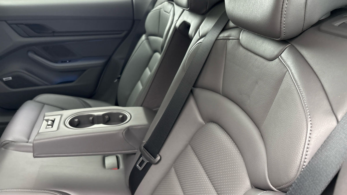 Used Porsche Taycan 2022 for sale - 78213254: Photo 10