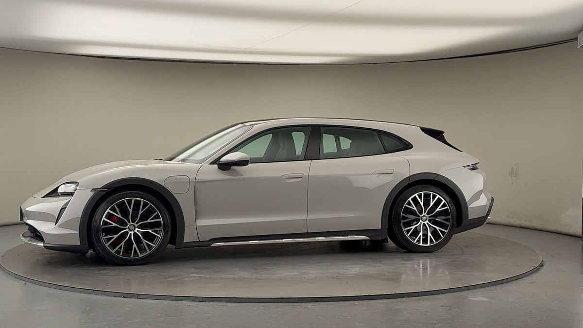 Used Porsche Taycan 2022 for sale - 78213254: Photo 31