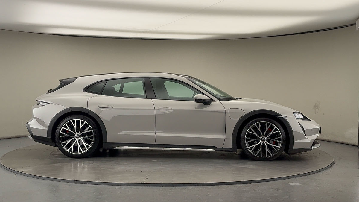 Used Porsche Taycan 2022 for sale - 78213254: Photo 39