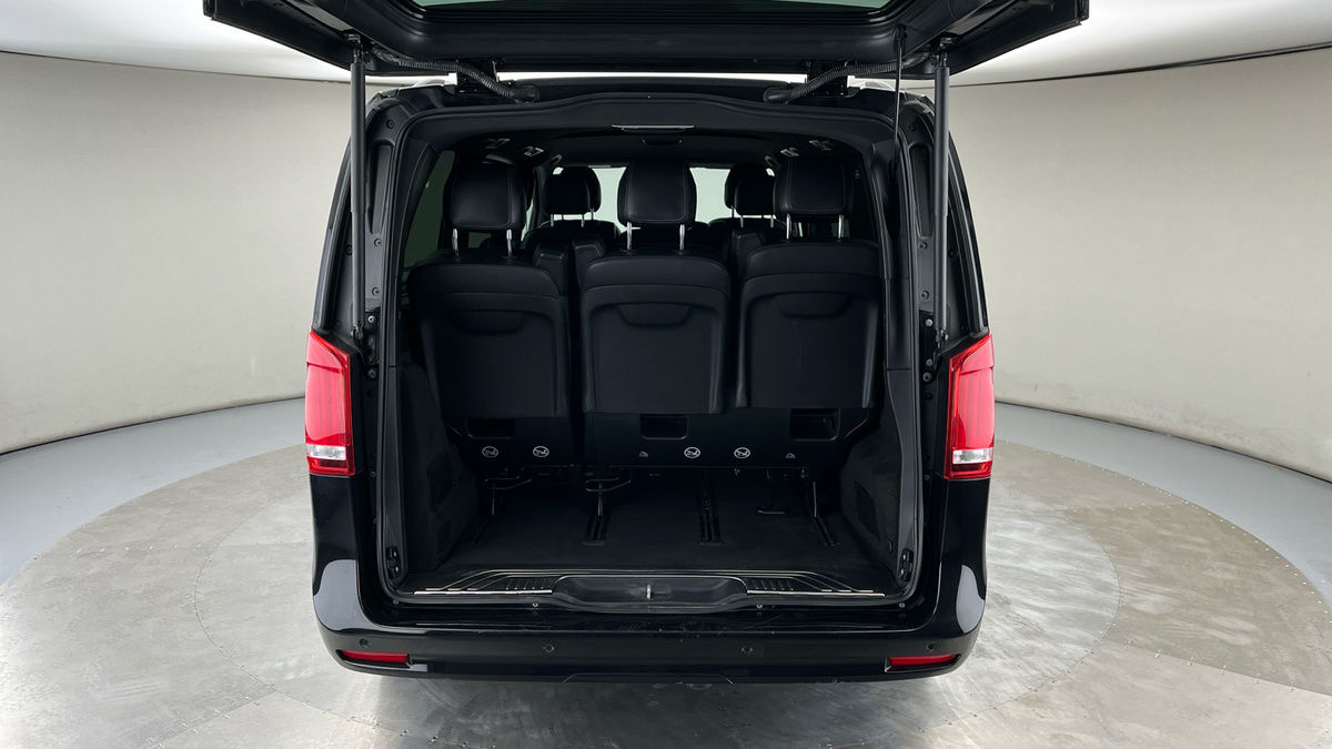 Used Mercedes-Benz V-Class 2023 for sale - 78213253: Photo 11