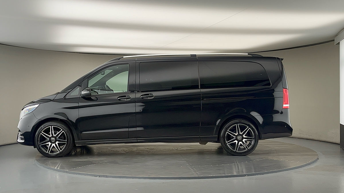 Used Mercedes-Benz V-Class 2023 for sale - 78213253: Photo 15