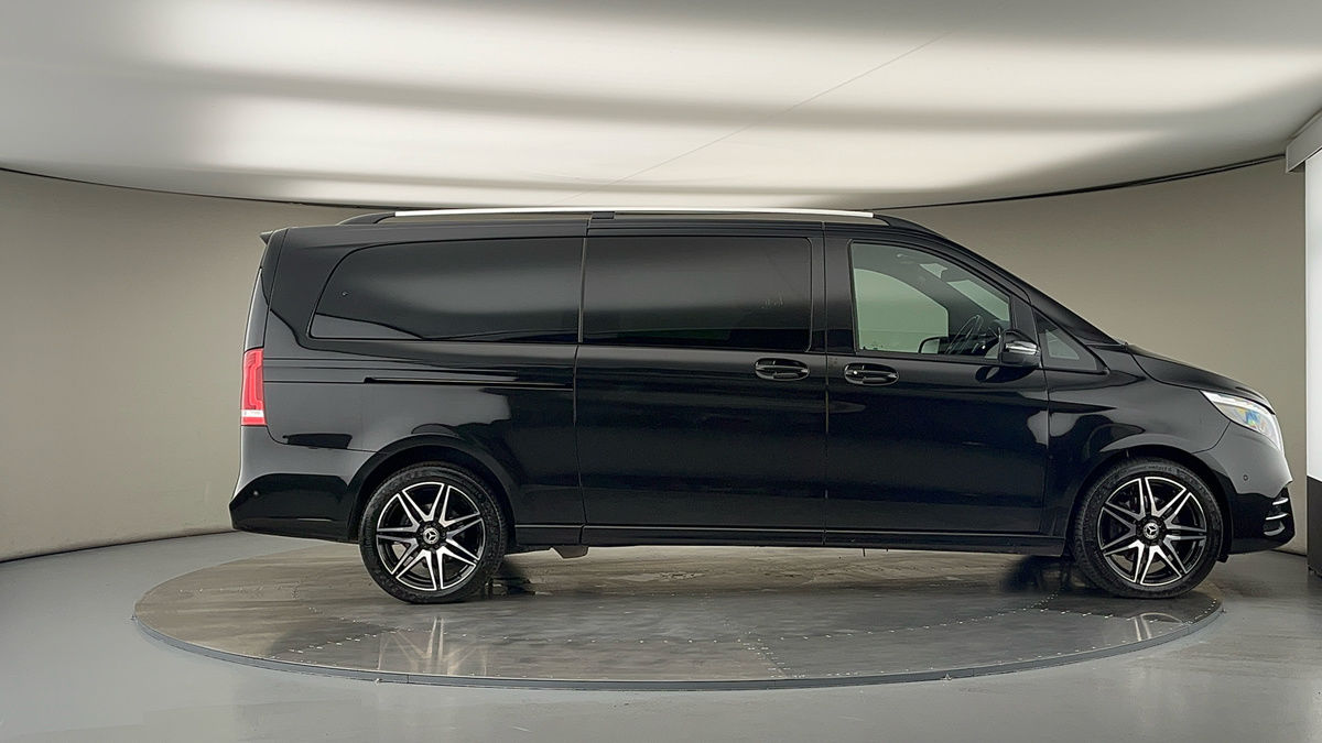 Used Mercedes-Benz V-Class 2023 for sale - 78213253: Photo 16