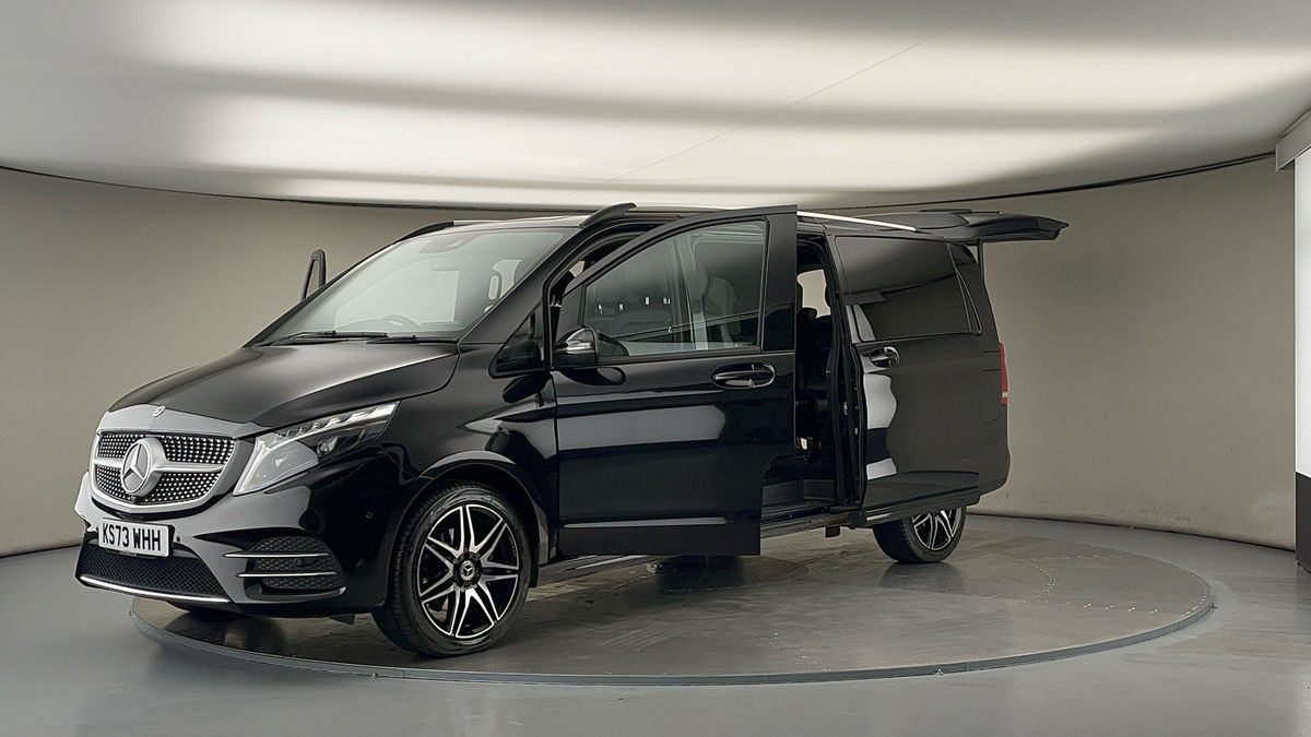 Used Mercedes-Benz V-Class 2023 for sale - 78213253: Photo 22