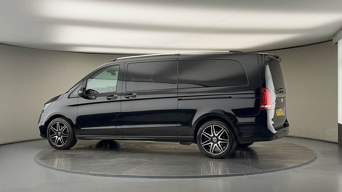 Used Mercedes-Benz V-Class 2023 for sale - 78213253: Photo 27