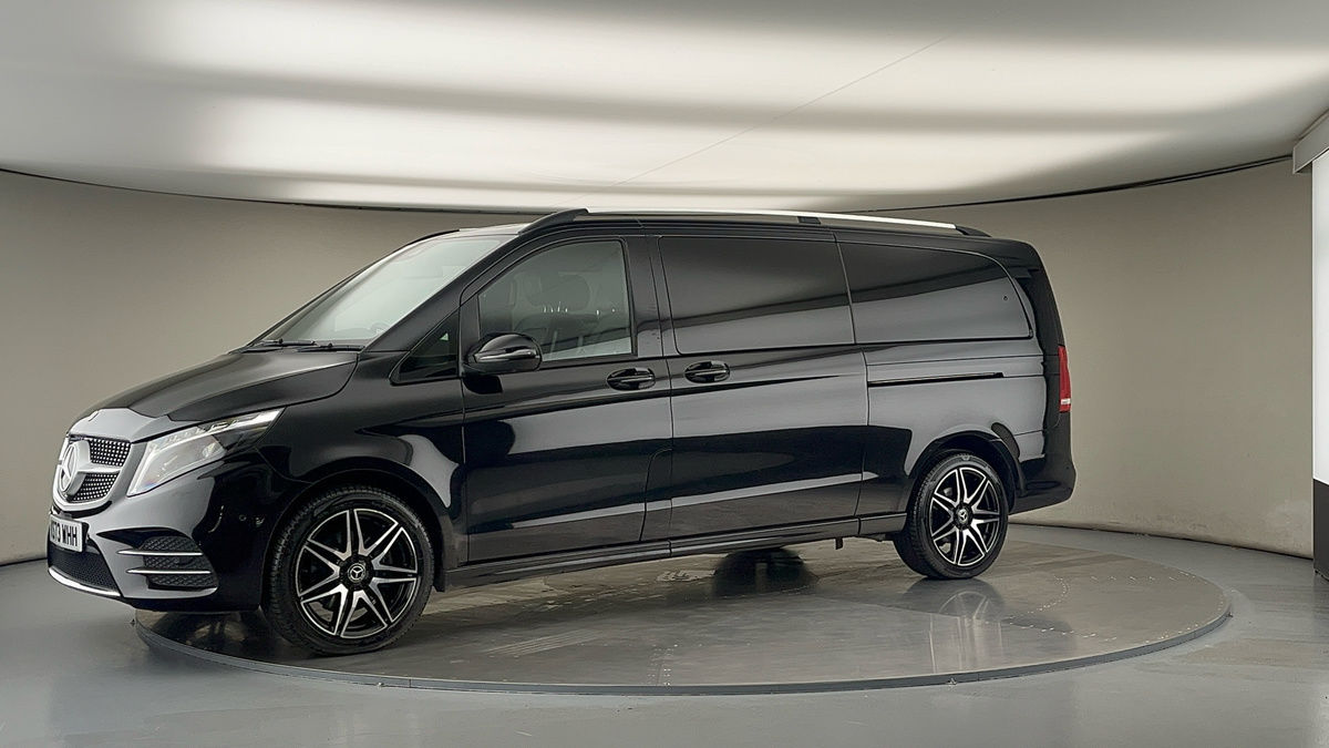 Used Mercedes-Benz V-Class 2023 for sale - 78213253: Photo 30