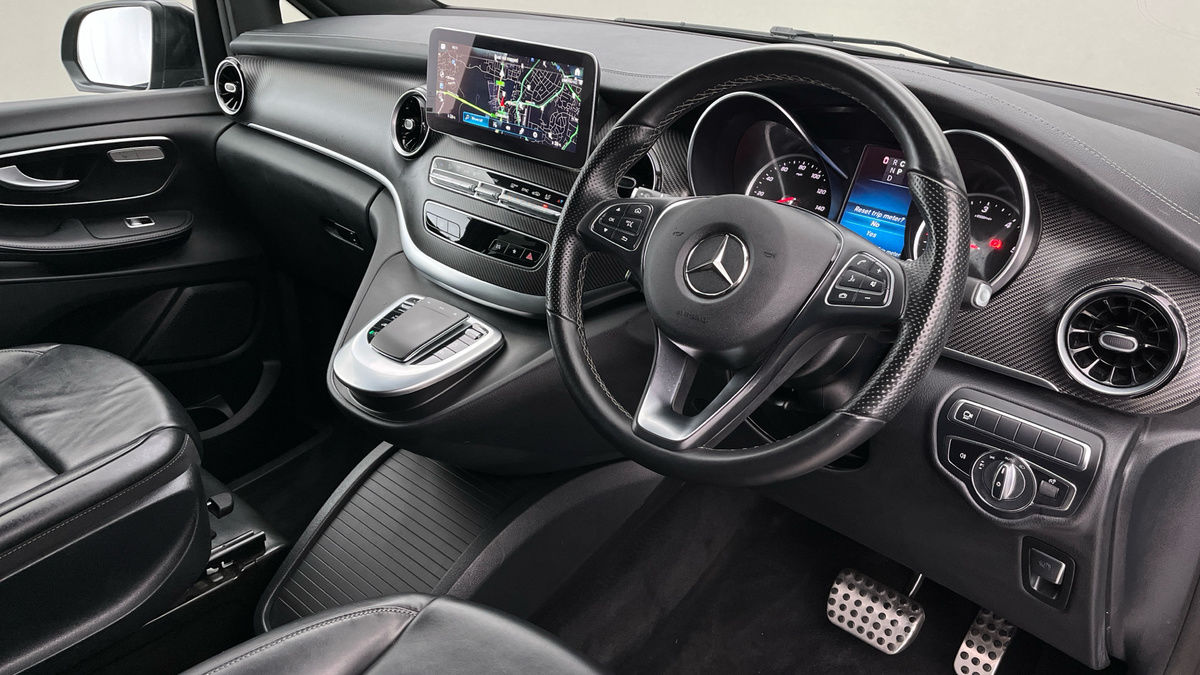 Used Mercedes-Benz V-Class 2023 for sale - 78213253: Photo 5