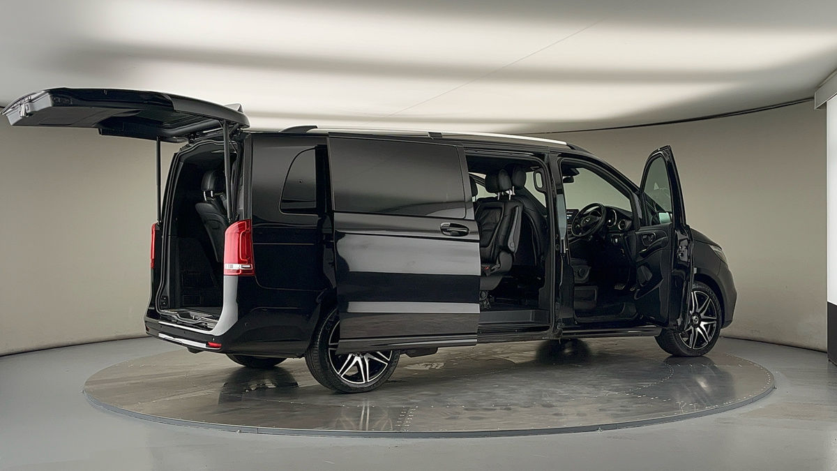 Used Mercedes-Benz V-Class 2023 for sale - 78213253: Photo 58