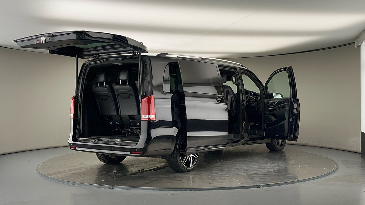 Used Mercedes-Benz V-Class 2023 for sale - 78213253: Photo 59