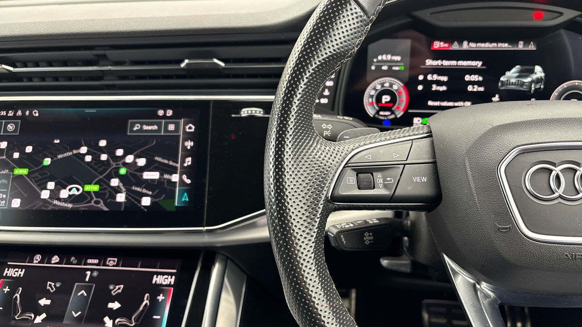 Used Audi Q7 2022 for sale - 76896703: Photo 13