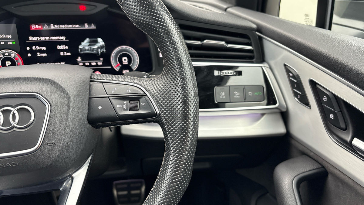 Used Audi Q7 2022 for sale - 76896703: Photo 14