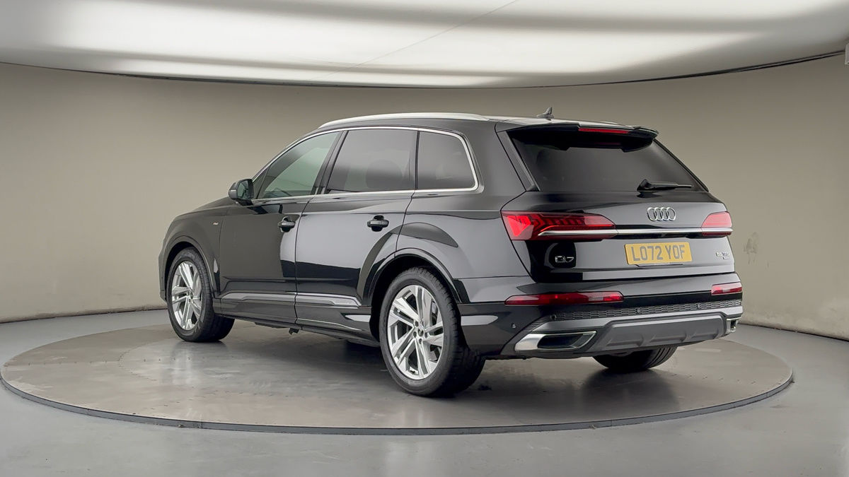 Used Audi Q7 2022 for sale - 76896703: Photo 2