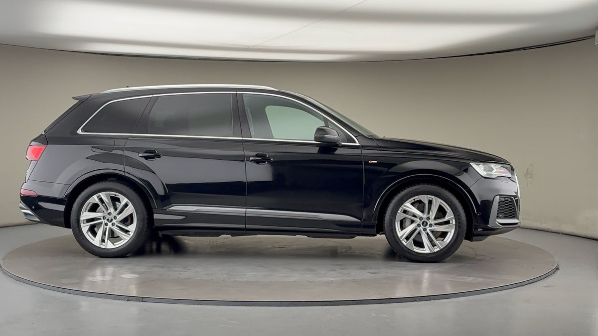 Used Audi Q7 2022 for sale - 76896703: Photo 36