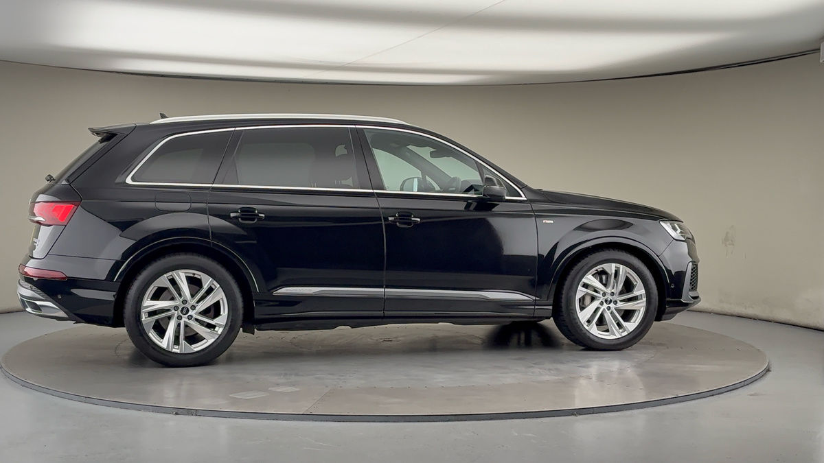 Used Audi Q7 2022 for sale - 76896703: Photo 37
