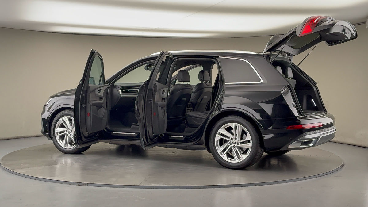 Used Audi Q7 2022 for sale - 76896703: Photo 45