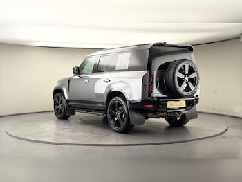 Used Land Rover Defender 2024 for sale - 78345379: Photo