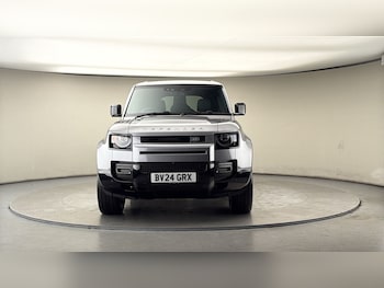 Used Land Rover Defender 2024 for sale - 78345379: Photo