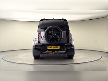 Used Land Rover Defender 2024 for sale - 78345379: Photo