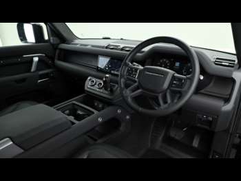 Used Land Rover Defender 90 2022 for sale - 74696657: Photo
