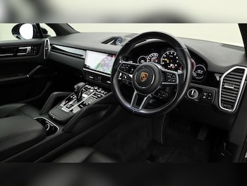 Used Porsche Cayenne 2020 for sale - 75597799: Photo