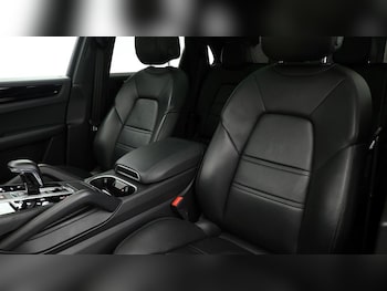 Used Porsche Cayenne 2020 for sale - 75597799: Photo