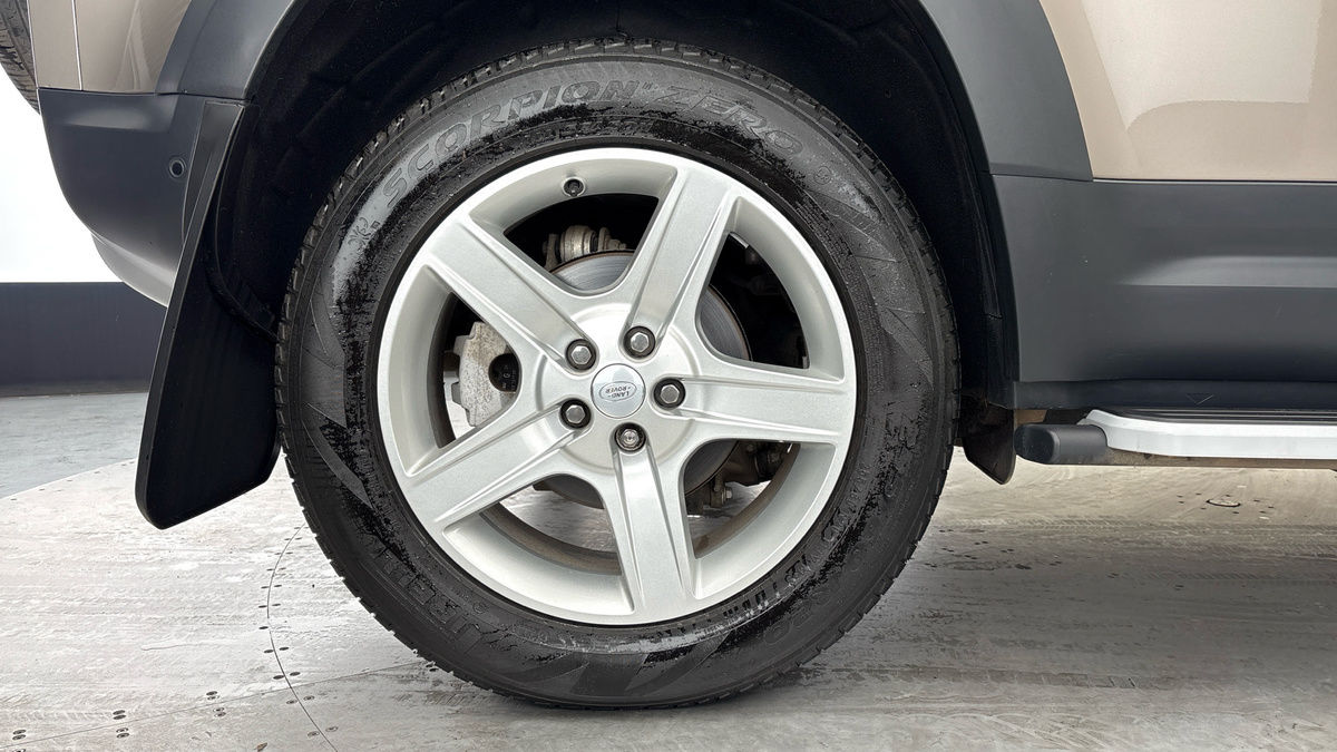 Used Land Rover Defender 2023 for sale - 78168174: Photo 10